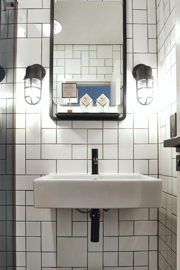 The Brownswood Hotel London Bagian luar foto