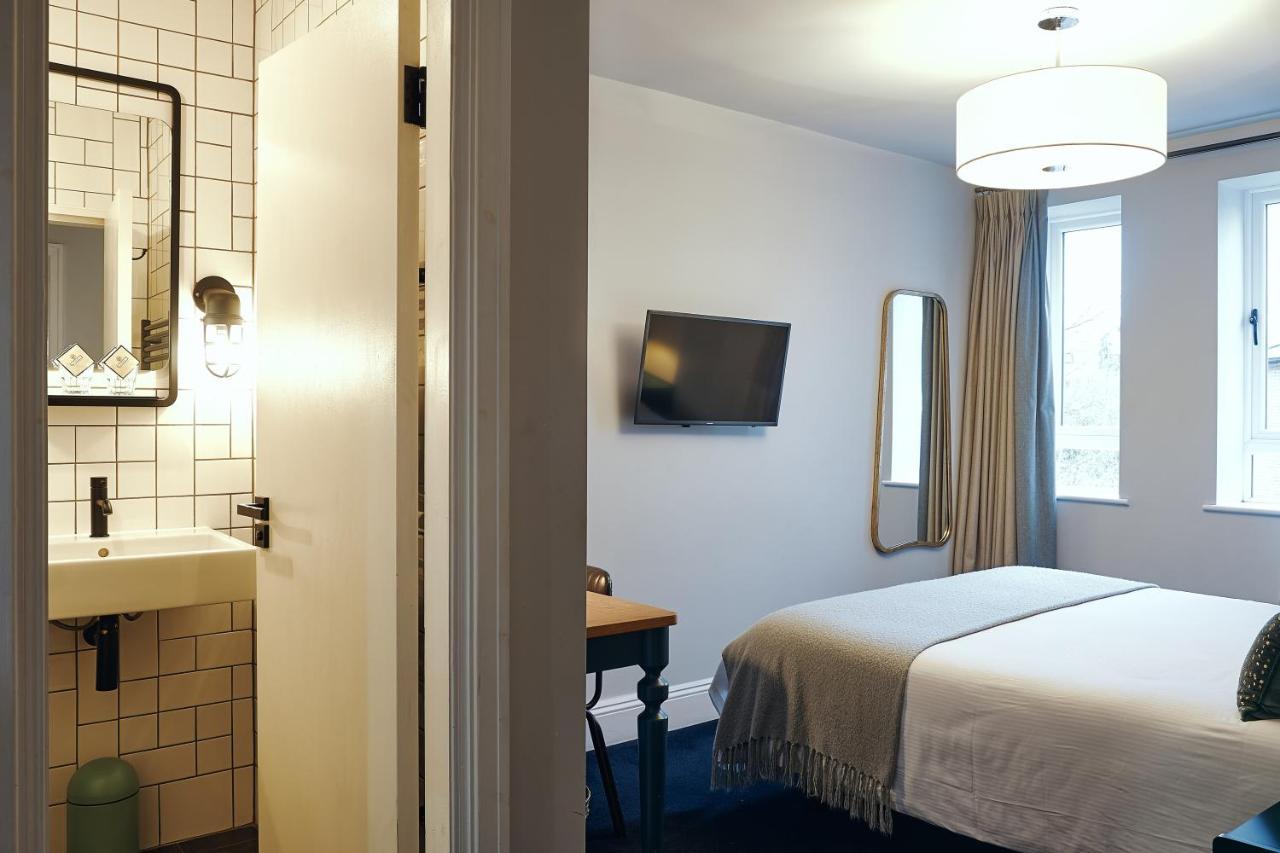 The Brownswood Hotel London Bagian luar foto