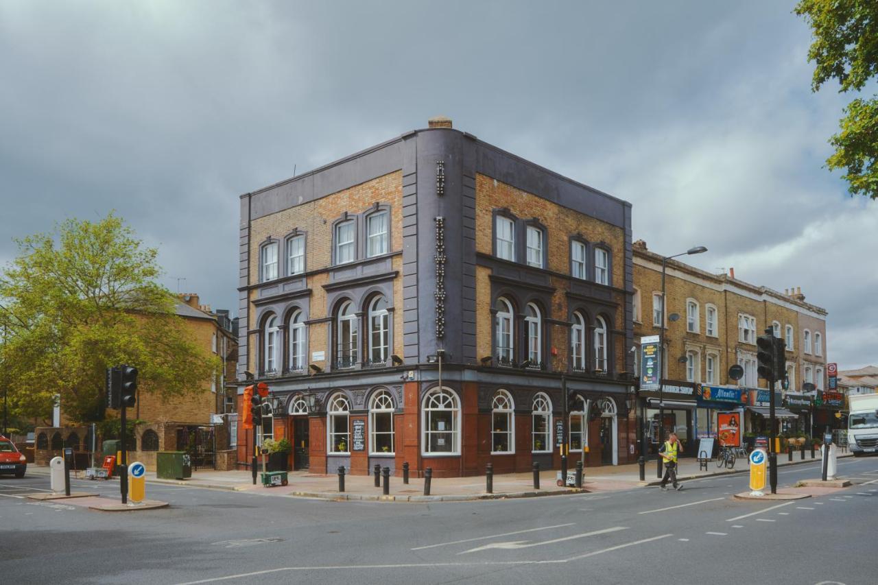 The Brownswood Hotel London Bagian luar foto