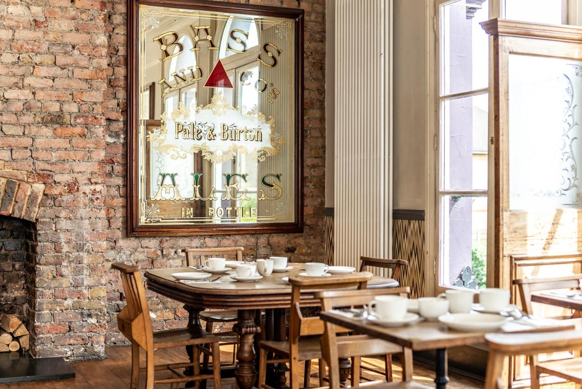 The Brownswood Hotel London Bagian luar foto